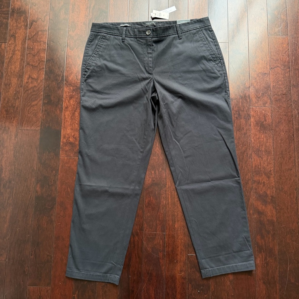 Talbots NWT Women’s Slacks Pants Size 12P Chino Relaxed Ankle Length Black Work
